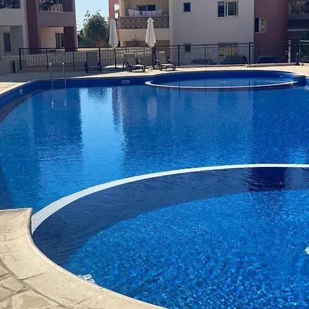 דירה Beautiful Near The Sea And A Large Private Garden Paphos
